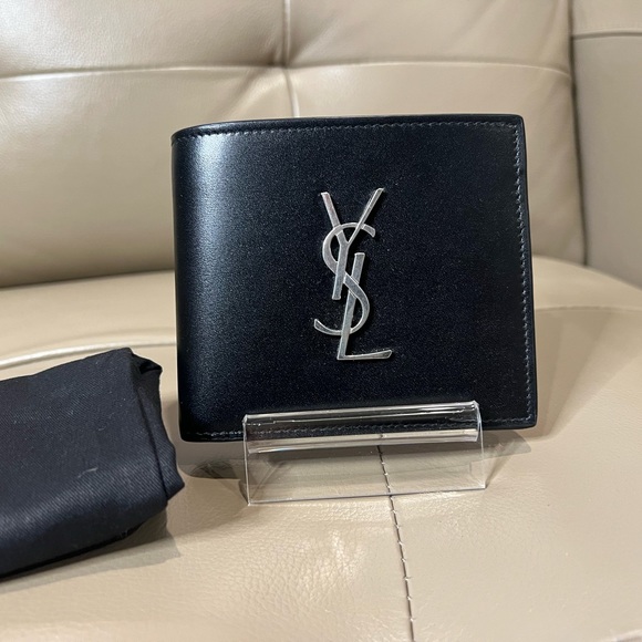 Yves Saint Laurent Other - Saint Laurent Cassandre East/West wallet in smooth leather